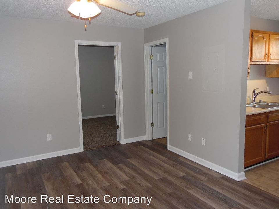 1st image of 1548 Diuguid Dr APT A
