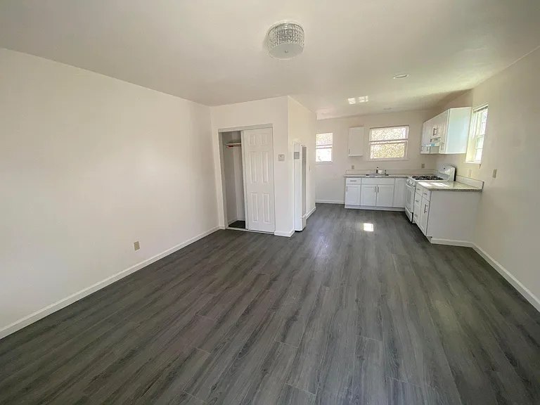 21681 E Cliff Dr #17 — Photo 6