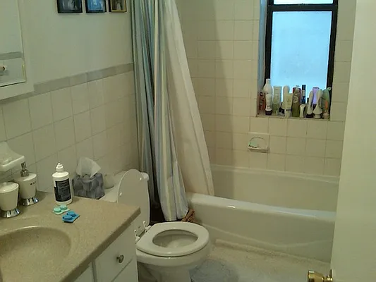 Rented by ZealEstate Group Inc | media 36