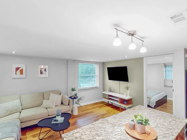 1306 Francisco Dr #2 — Photo 4