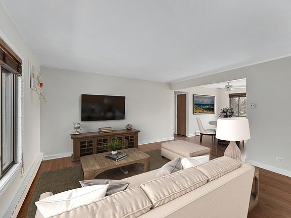 2nd image of 1540 Ashland Ave #1B