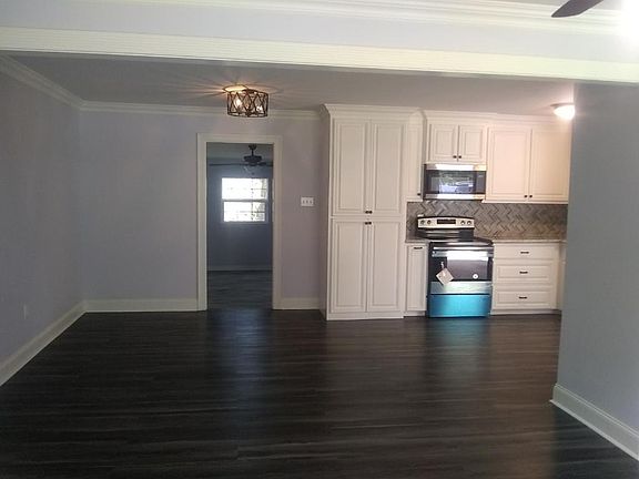 3rd image of 2107 Connie Dr