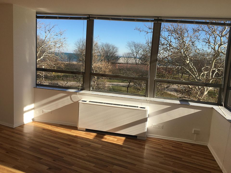 living and dining rm view