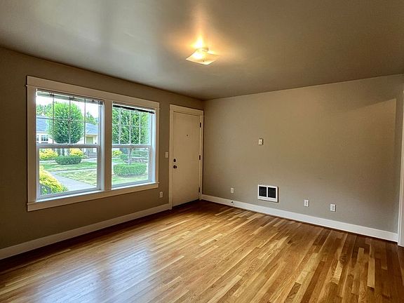 5th image of 6500 N Mississippi Ave APT 10