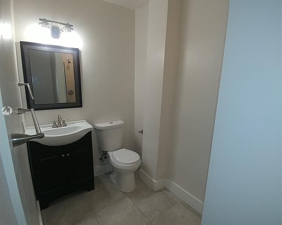 2nd image of 369 N Royal Poinciana Blvd