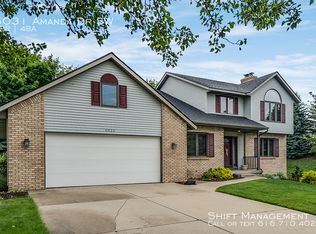 5031 Amanda Dr SW, Wyoming, MI 49418