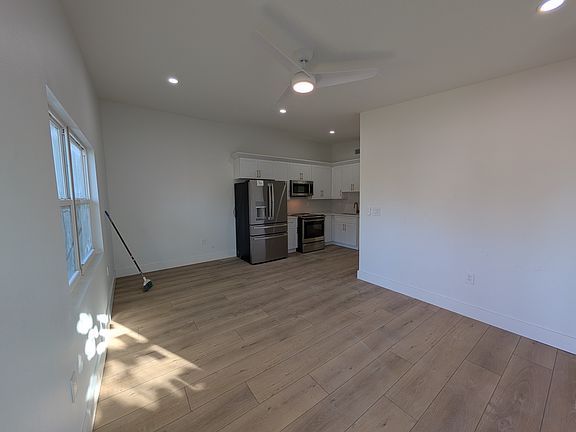 4th image of 1825 Guava Ave