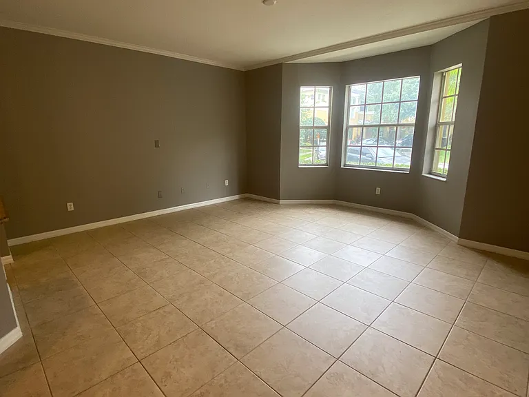 7441 Arlington Grove Cir — Photo 5