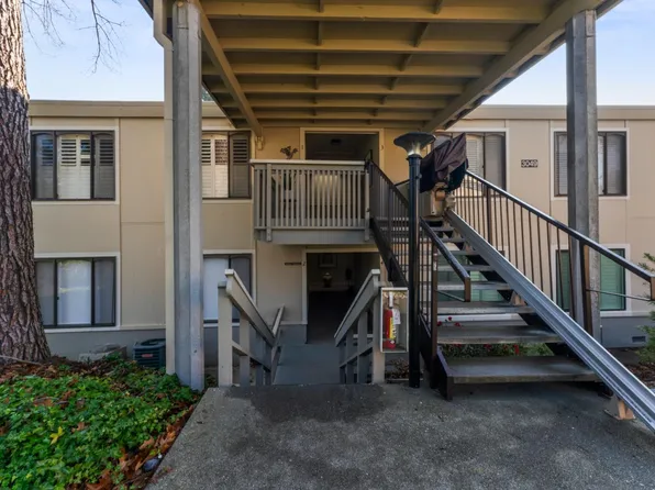 3049 Golden Rain Road #2, Walnut Creek, CA 94595