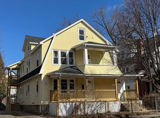 118-120 Westford Cir, Springfield, MA 01109