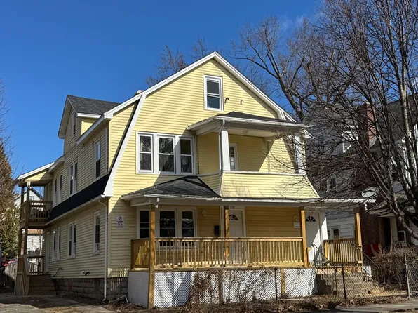 118-120 Westford Cir, Springfield, MA 01109