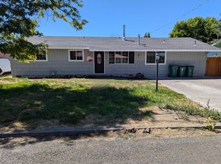 3848 Barry Ave, Klamath Falls, OR 97603