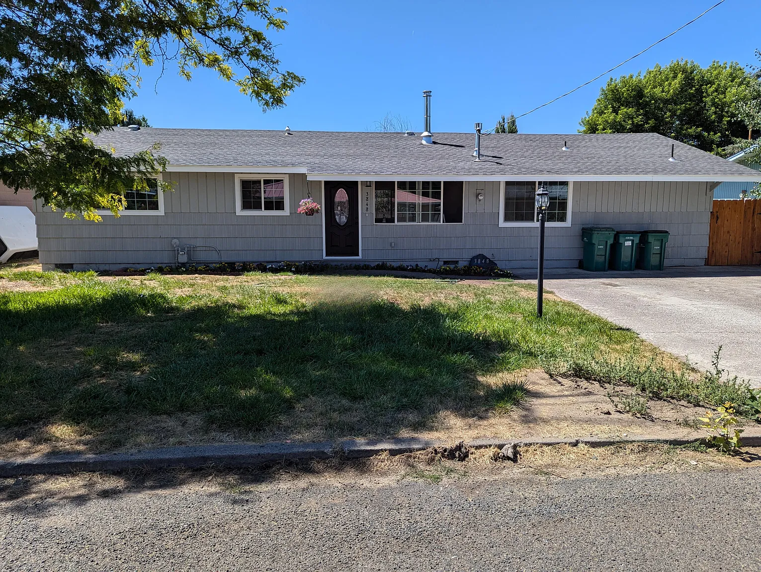 3848 Barry Ave photo 1