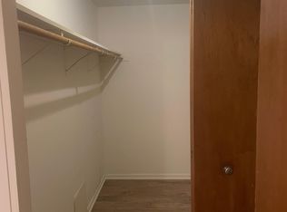 30 Briar St #2B, Glen Ellyn, IL 60137