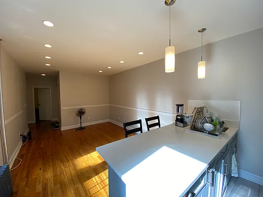 Rented by Mdays Realty | media 9