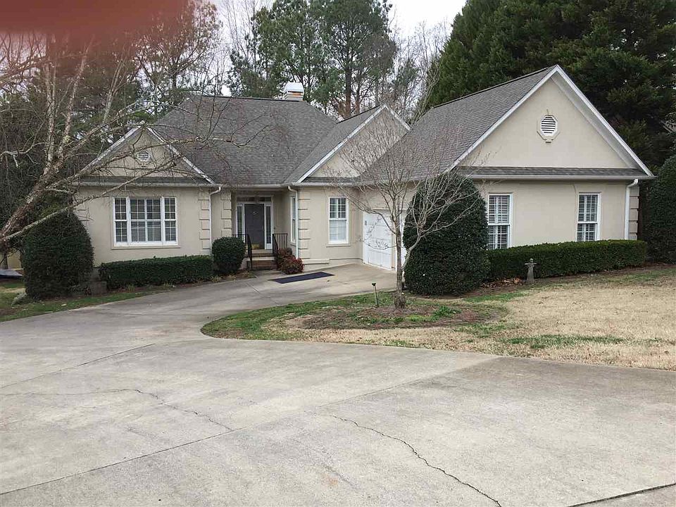 1st image of 205 Horseshoe Lake Dr
