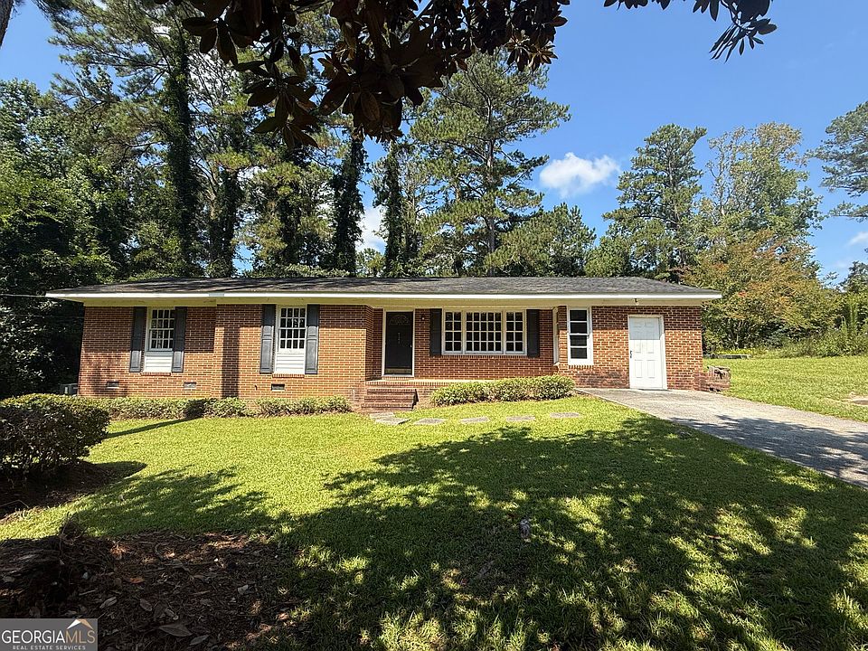 1st image of 721 Central Rd