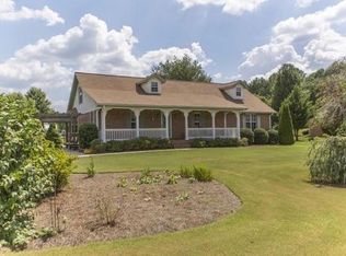 21 David Dr, Cave Spring, GA 30124