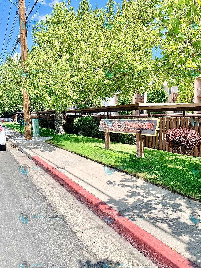 2700 Plumas St. #311 — Photo 4