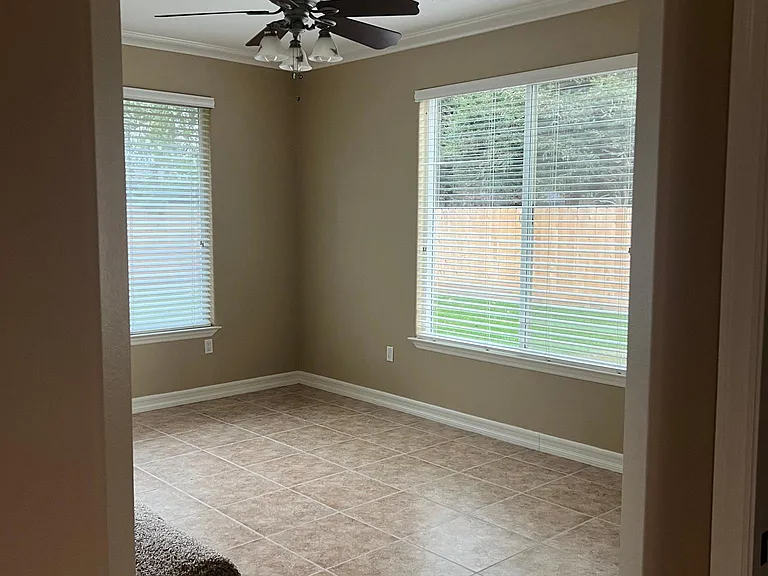 1403 S Huntington St — Photo 27