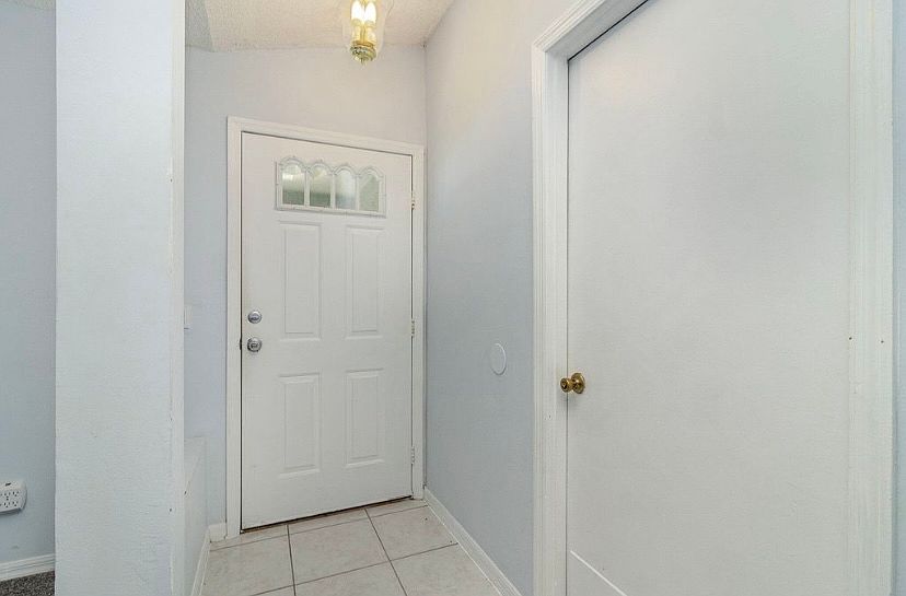 1st image of 3537 Egret Dr