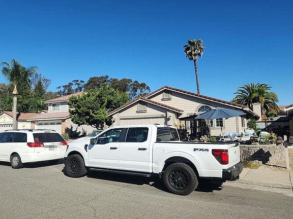 2nd image of 920 Glenwood Way