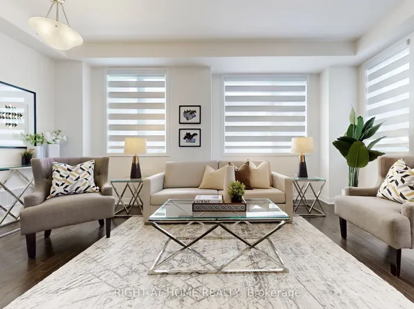 154 Anna Russell Way, Markham, ON L3R 3X3