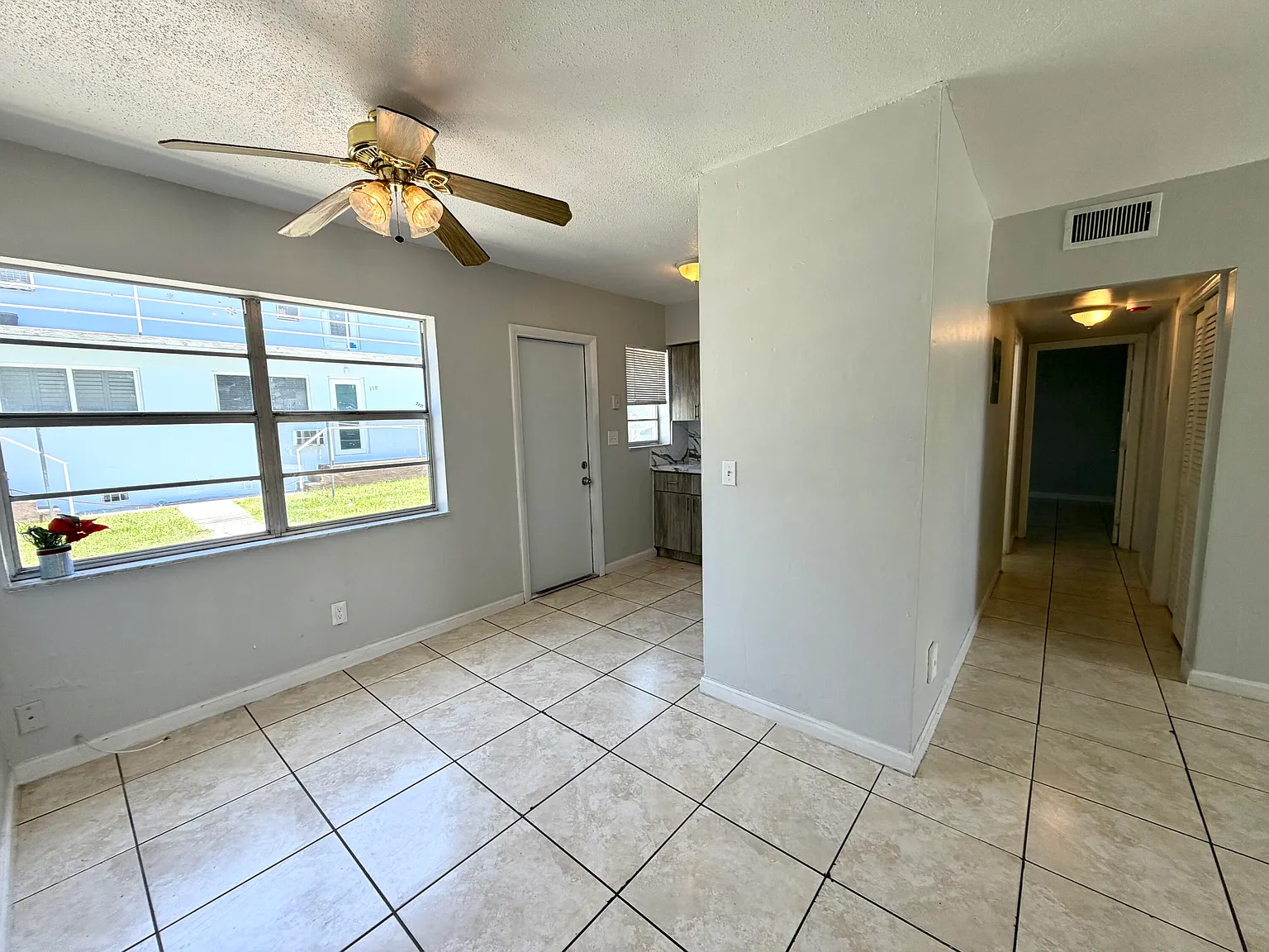 2 bed, 2.0 bath, 850 sqft, $2,000 — Photo 3