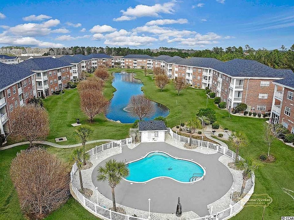 AERIAL PHOTO OF AZALEA LAKES