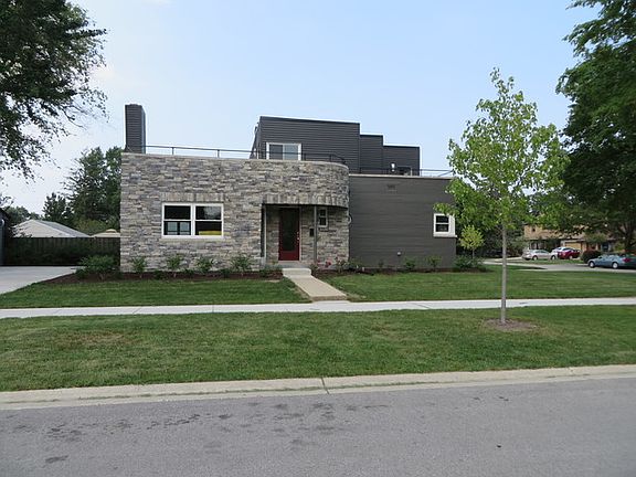4th image of 1120 Oakwood Ave