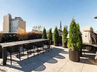 263 McGuinness Blvd #2A, Brooklyn, NY 11222