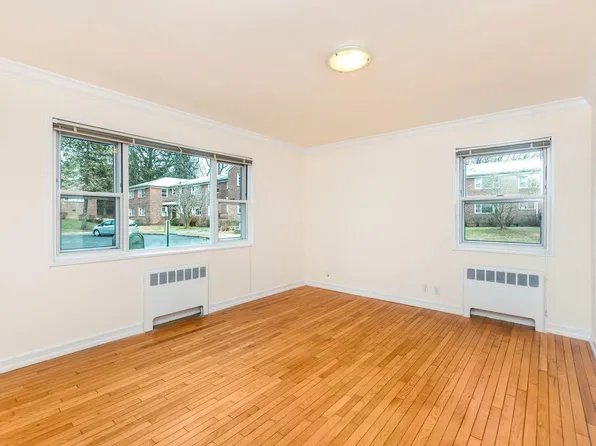 22 S Broadway #F3, Irvington, NY 10533