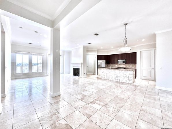 990 Stanford Ave APT 416