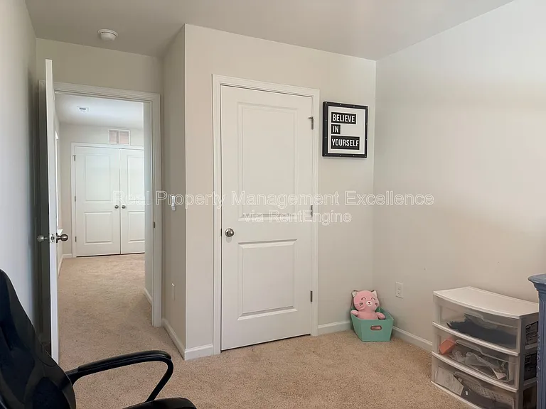 58 Sweet Meadow Rd — Photo 21