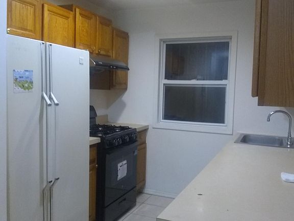 2nd image of 13742 Laburnum Ave Floor 2