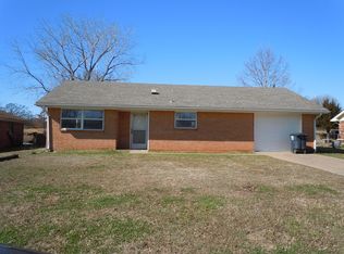 208 Butler Dr, Shawnee, OK 74804