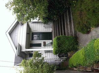 7352 15th Ave NE, Seattle, WA 98115