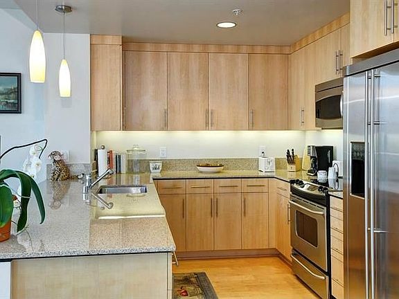 5th image of 38 N Almaden Blvd Unit 1100