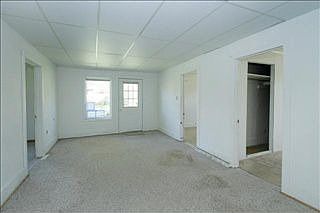 2nd image of 173 Hutchinson St