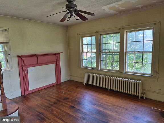 5th image of 519 Virginia Ave