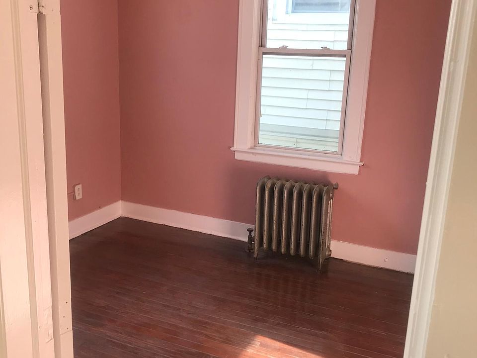 1st image of 235 Rhode Island Ave