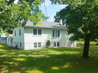 208 Rock St E, Rockland, WI 54653