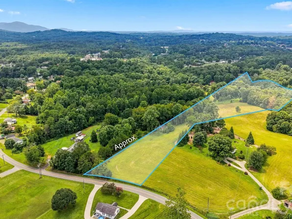 2122 Enon Rd, Morganton, NC 28655