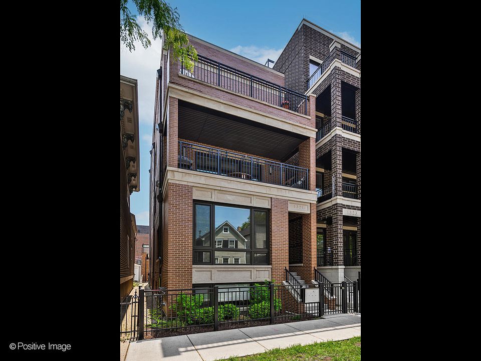 1st image of 1321 W Wrightwood Ave #2