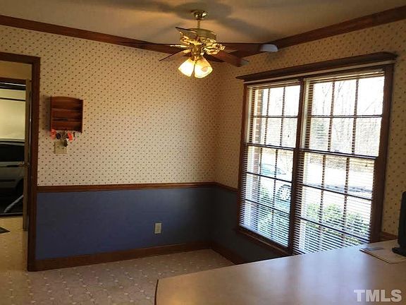 5th image of 749 Baker Ct N