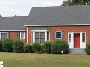 26 E Welcome Rd, Greenville, SC 29611