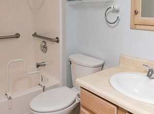 127 Park Crest Ln, Butler, PA 16001