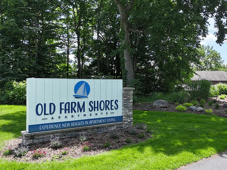 Your Sign to Tour Old Farm Shores Apartments!