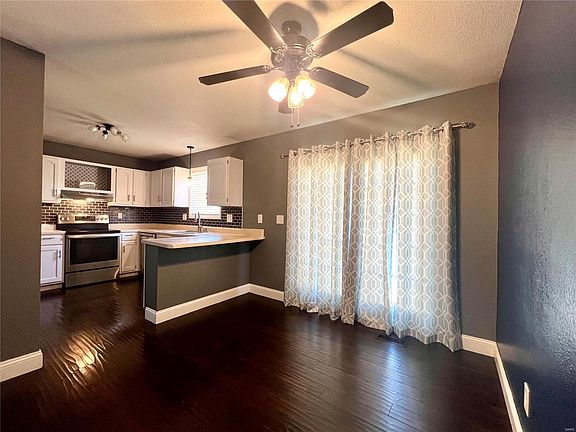 5th image of 335 Saint Anthony Dr