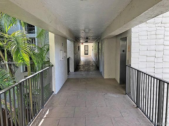 3rd image of 6902 N Kendall Dr APT E202